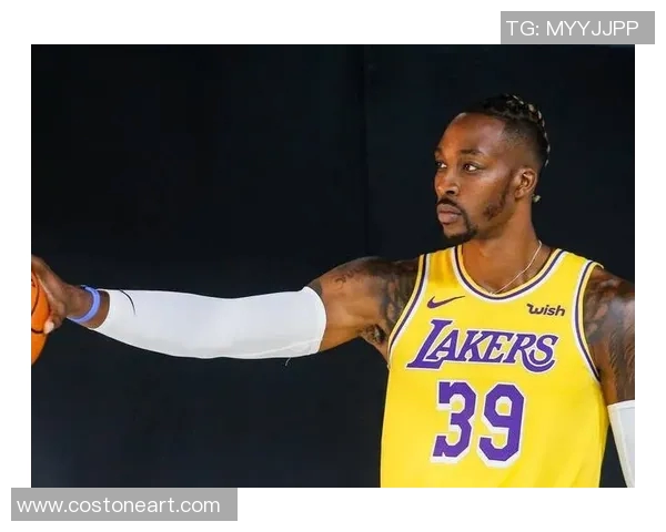 姚明与魔兽霍华德的巅峰对决重温篮球传奇的辉煌岁月 姚明与魔兽霍华德的巅峰对决重温篮球传奇的辉煌岁月