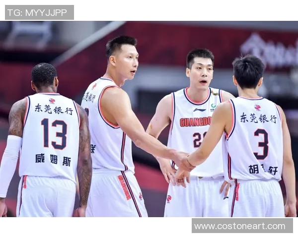 姚明亲自指导年轻球员提升技艺助力中国篮球未来发展 姚明亲自指导年轻球员提升技艺助力中国篮球未来发展